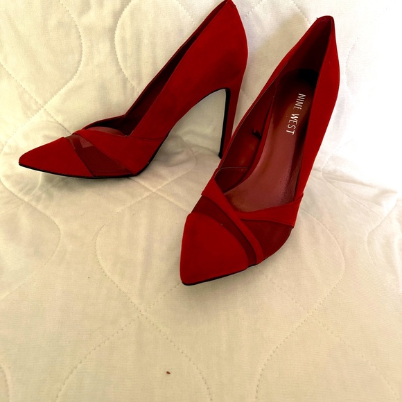 Red Pumps - Picture 2 of 3